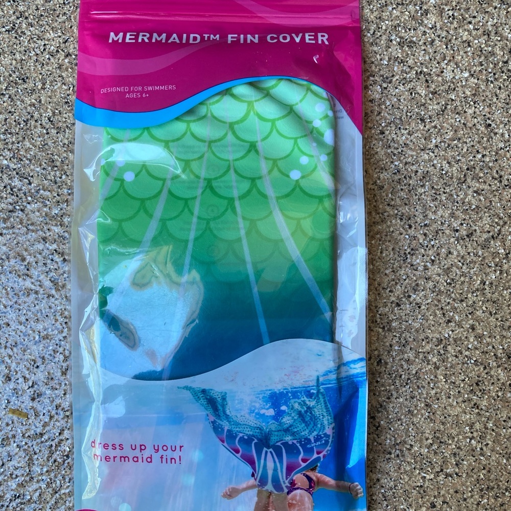 FINI mermaid fin cover, new in package, green